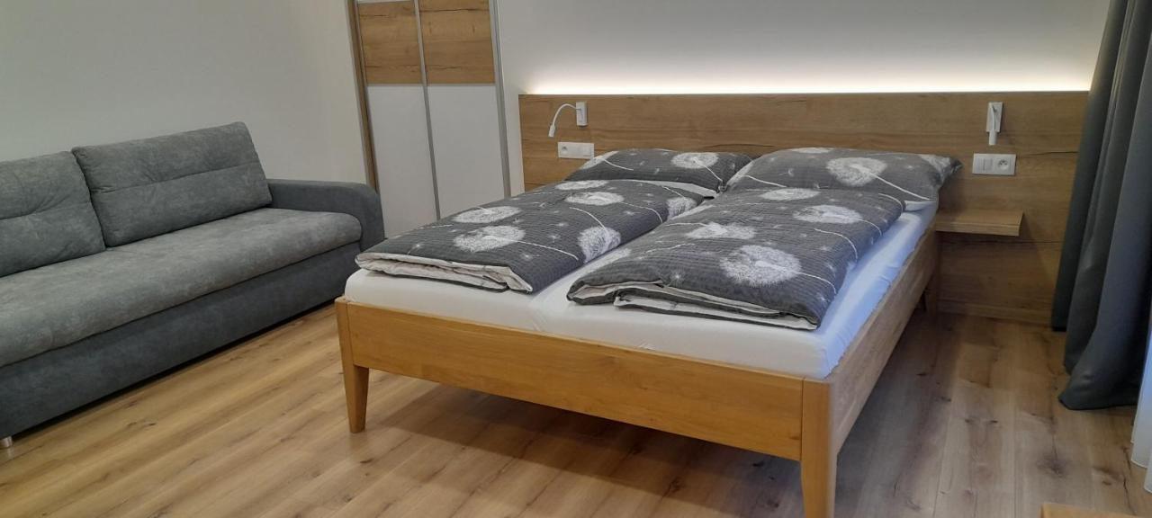 Apartmany Lumi Вельки-Славков Экстерьер фото